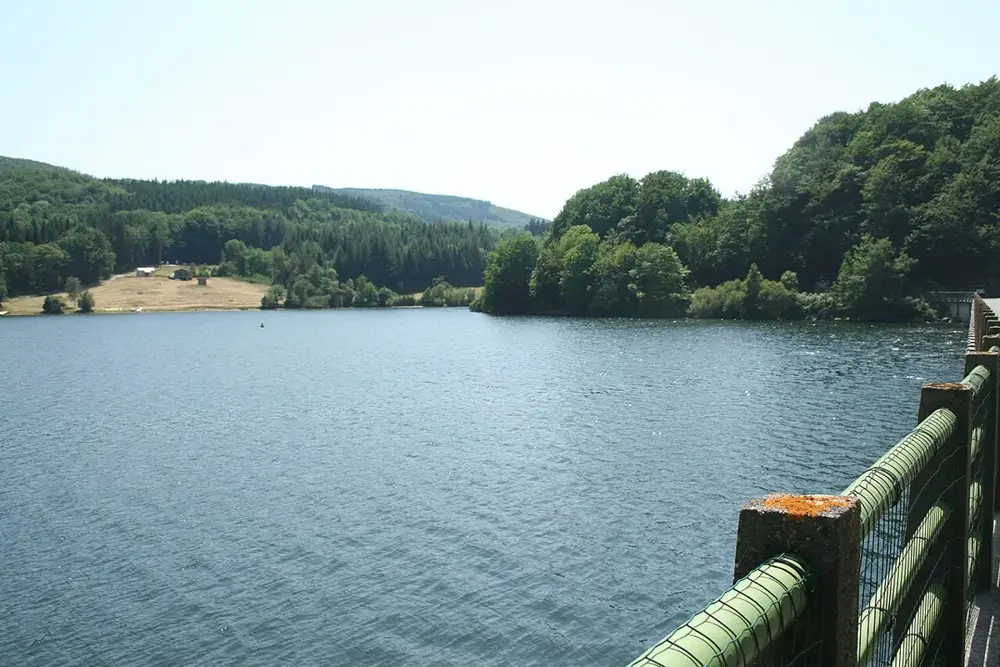 Vue de Lac de la Raviège
